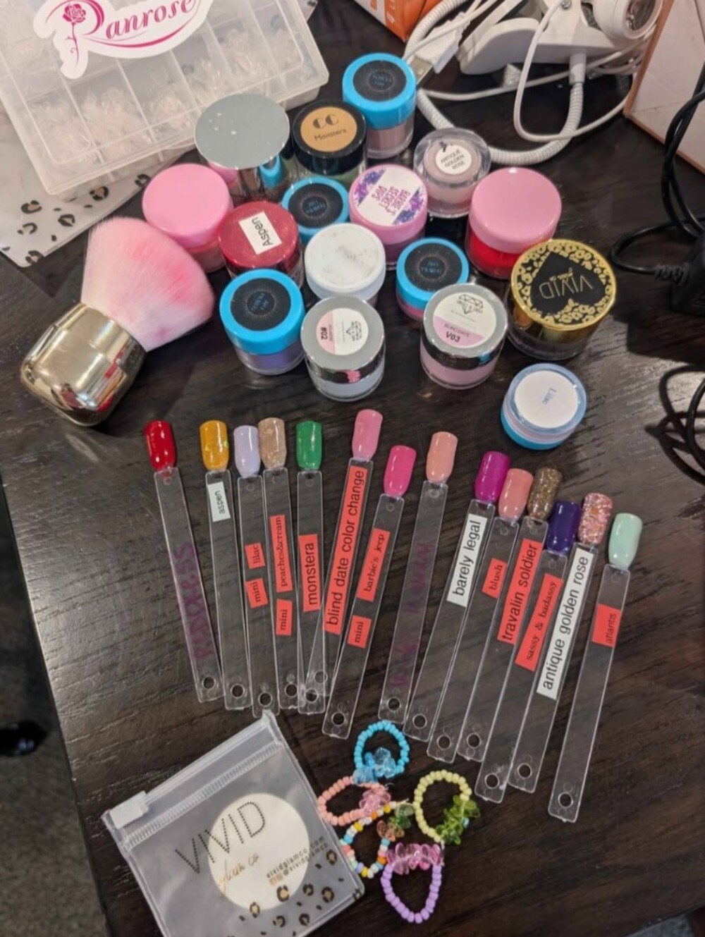 Nail Lot - Picture 2 of 6